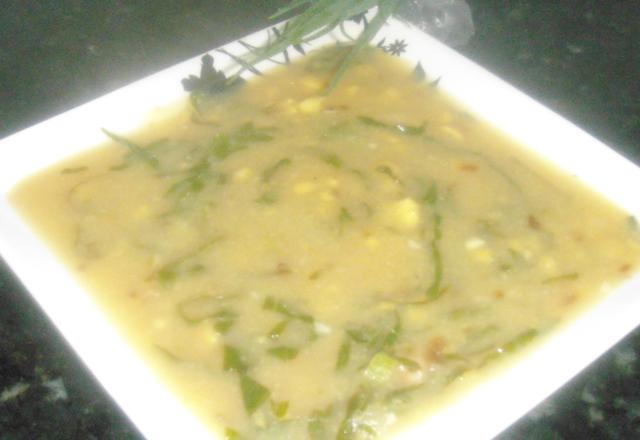 Caldo verde com farinha de milho