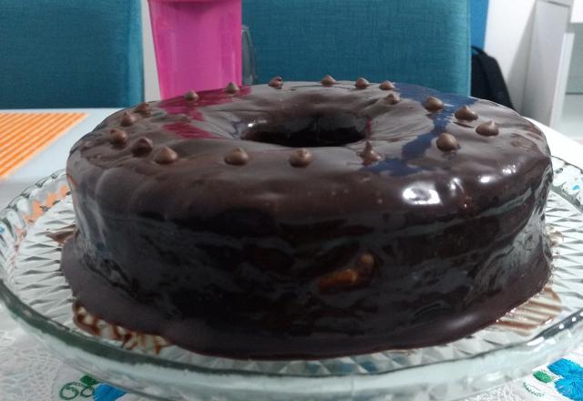 Bolo de cenoura com cobertura de brigadeiro