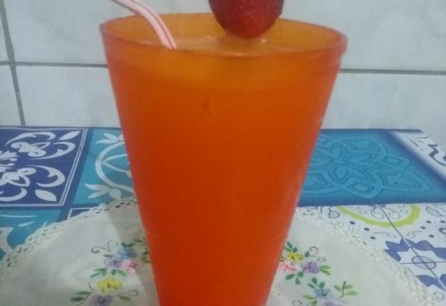 Suco refrescante de limão e laranja