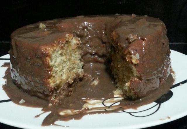 Bolo de banana com castanha-do-pará