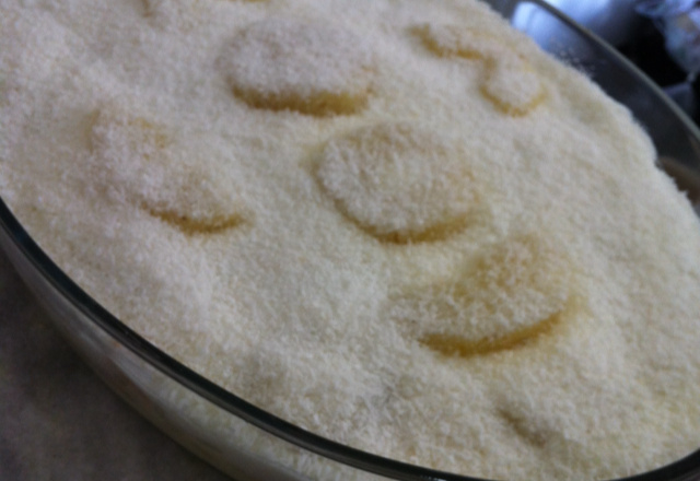 Torta de abacaxi e biscoito champagne da Tiada
