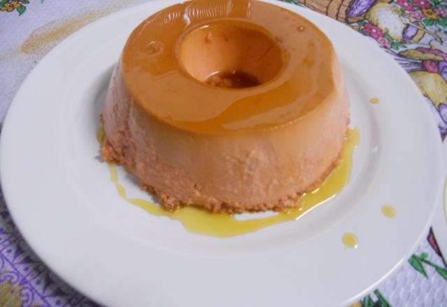 Pudim de leite condensado com creme de leite