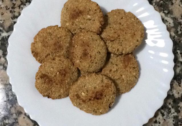 Cookies de manteiga de amendoim integral