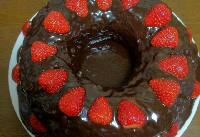 Bolo de chocolate cremoso
