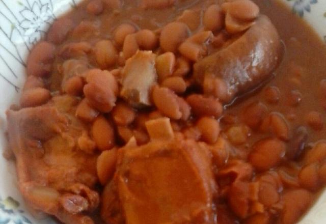Feijão com costelinha de porco