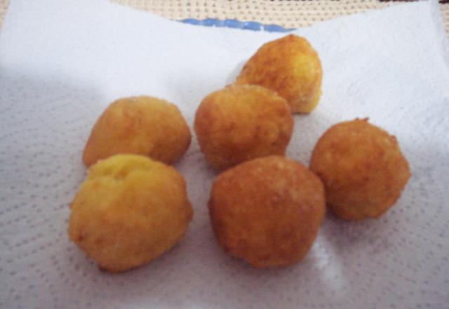 Bolinho de batata e queijo