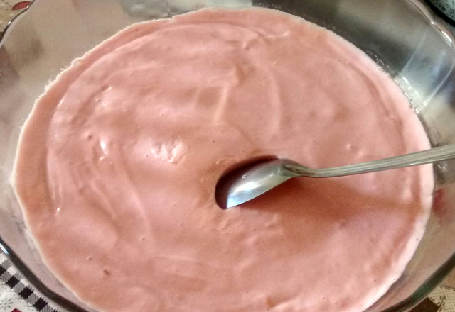 Danone caseiro de morango