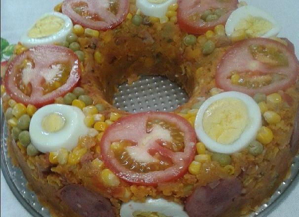 Cuscuz à paulista de linguiça calabresa