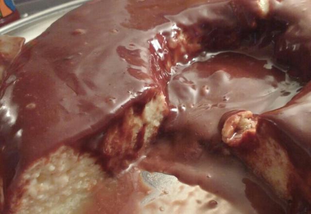 Pudim de leite em pó com ganache de creme de avelã