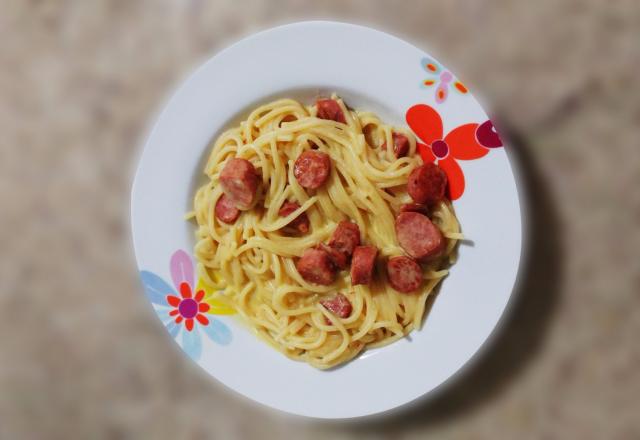 Espaguete com linguiça