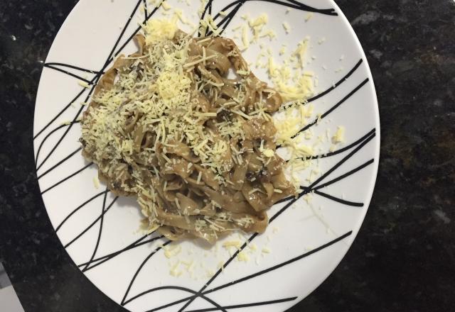 Talharim ao molho funghi