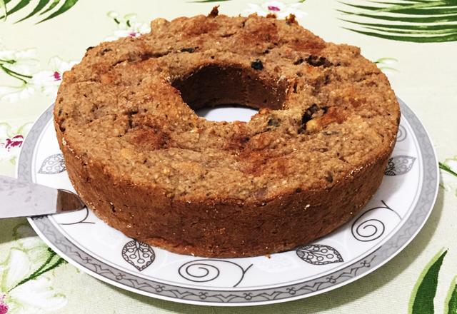 Bolo de aveia com frutas secas (light)