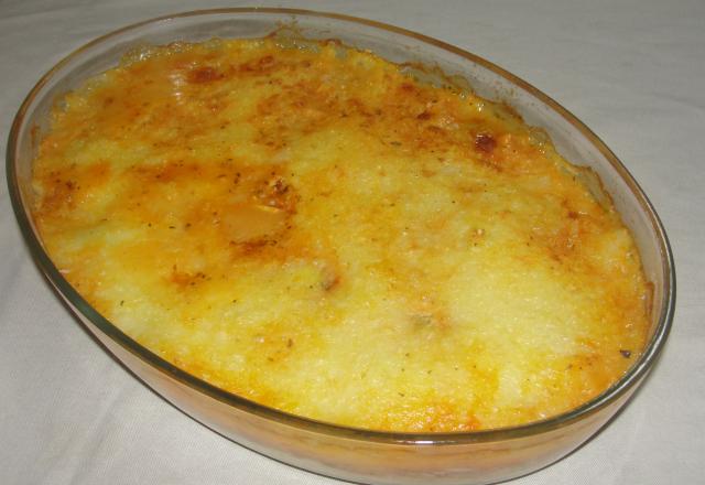Bolo de batata com frango