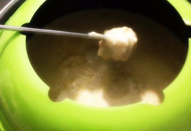 Fondue de queijo simples