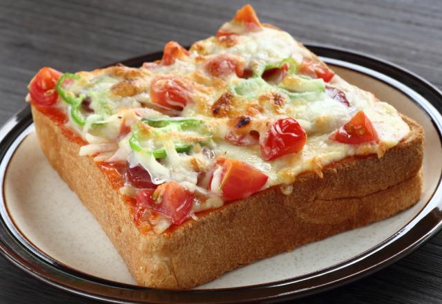 Minipizza de pão de fôrma 10 minutos