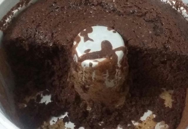 Bolo de chocolate simples e fofo