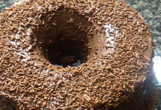 Bolo de iogurte com creme de avelã