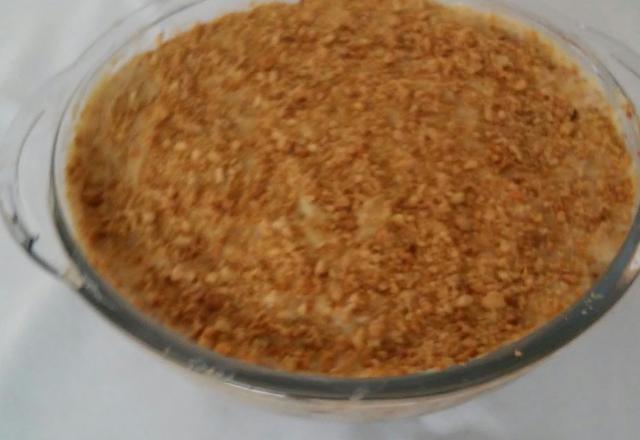 Torta de bolacha com amendoim