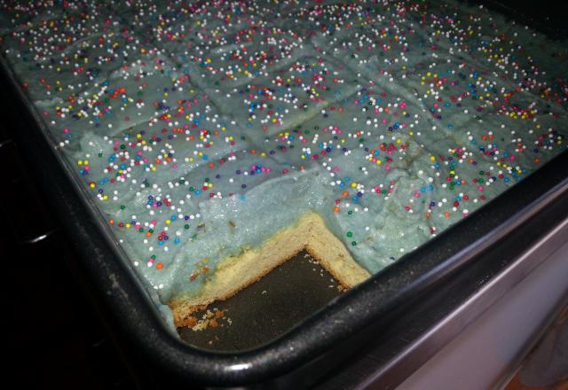 Biscoito de manteiga na assadeira (Sugar Cookie Squares)