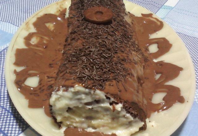 Rocambole de chocolate com coco
