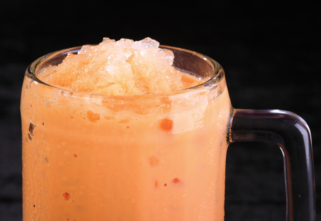 Drink de frutas com champagne