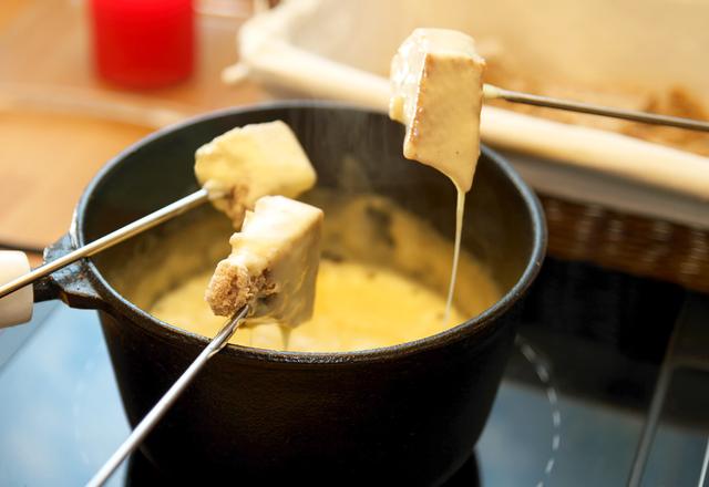 Fondue de queijo super econômico