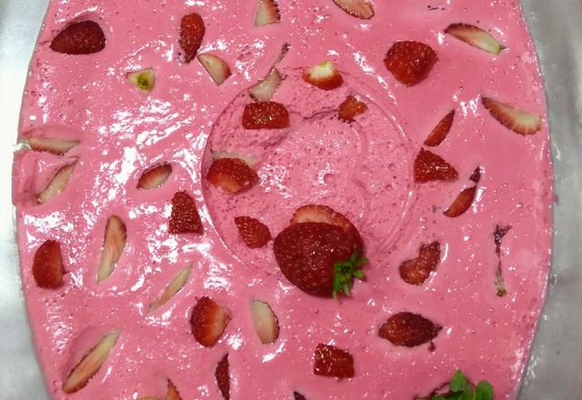 Mousse de morango fácil
