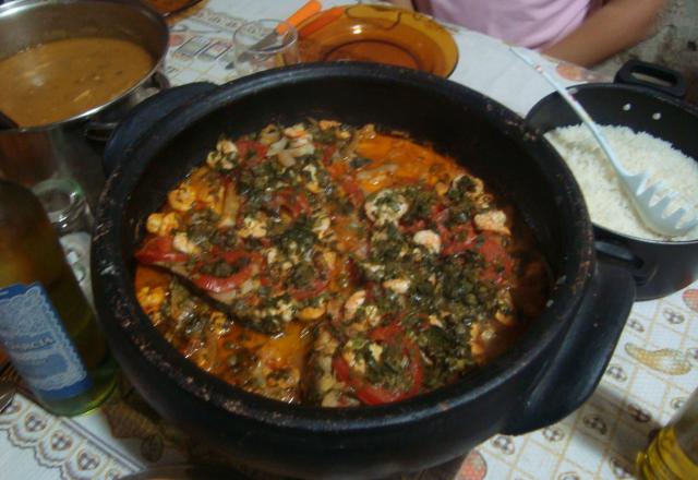 Moqueca de peixe e camarão