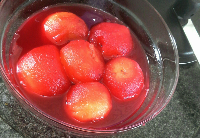 Maçã com gelatina