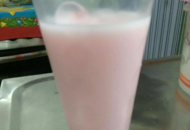 Caipirinha de Yakult (Vodka)