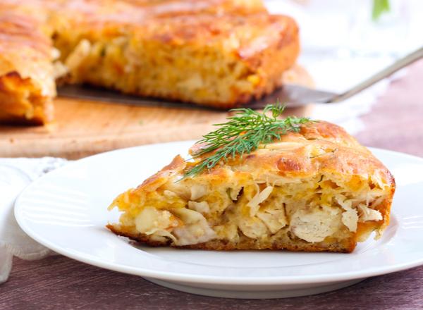 Torta de frango e palmito com requeijão 