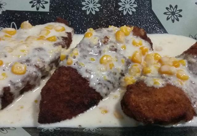 Frango empanado com creme de milho