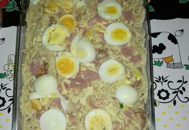 Macarronada com linguiça mista
