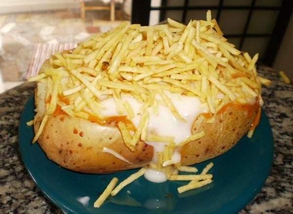 Batata recheada de frango da Van