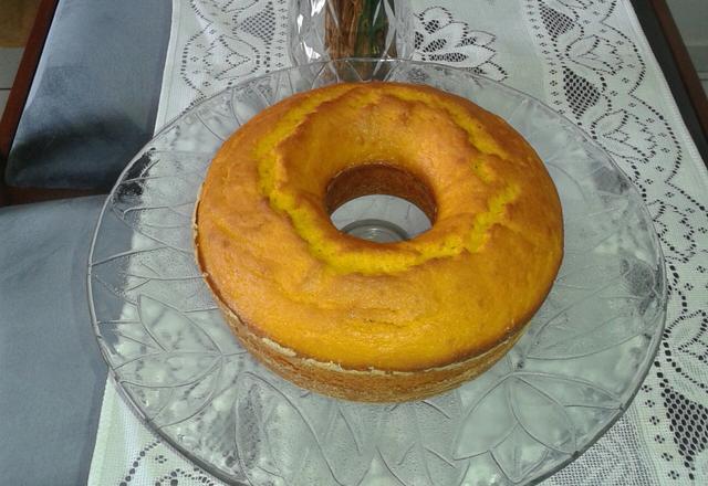Bolo de cenoura cozida