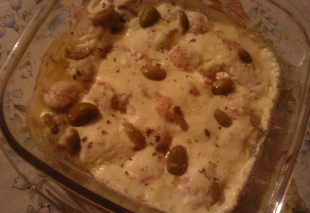 Linguiça de frango no forno ao molho branco