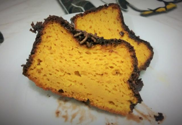 Bolo de cenoura cozida
