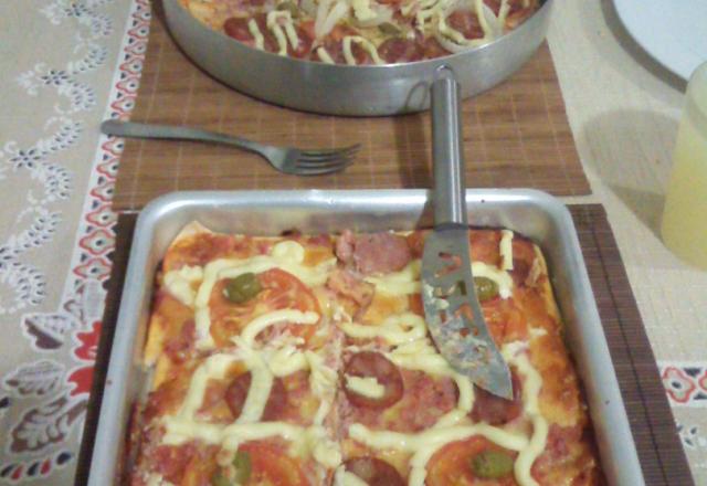 Pizza grossa italiana