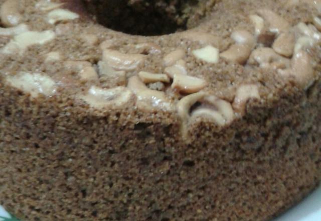 Bolo de banana, canela e castanha integral