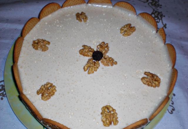 Torta cremosa de nozes