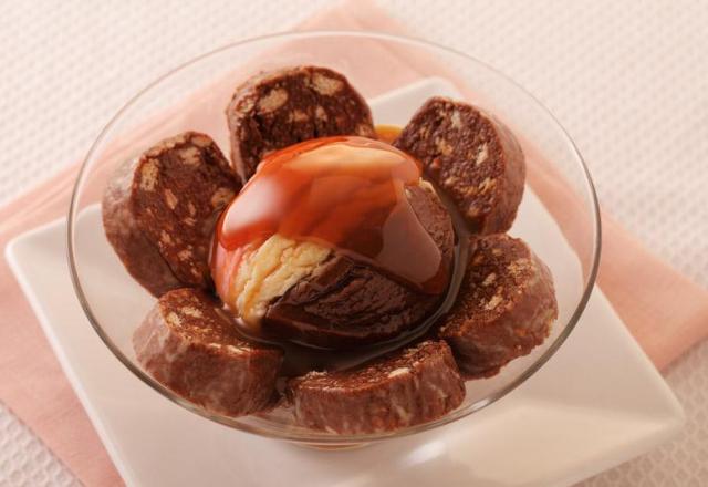 Taça com salaminho de chocolate 