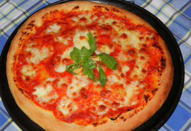 Massa de pizza italiana deliciosa