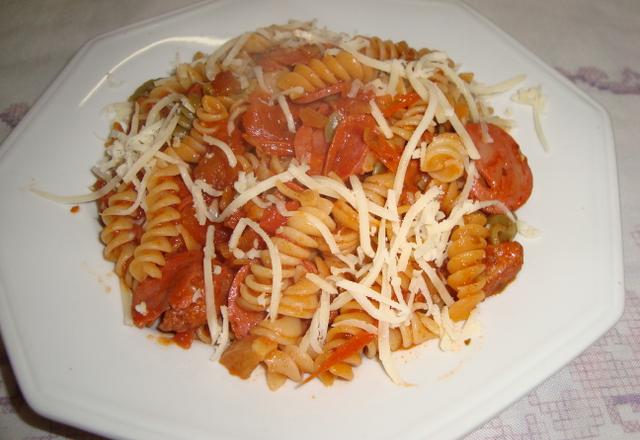 Macarrão de calabresa