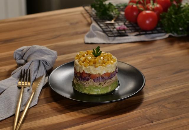 Salada em Camadas