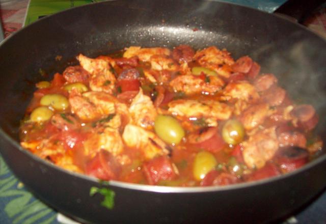 Filé de frango com linguiça e azeitona
