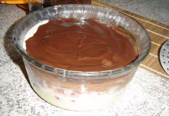 Torta Bombom Andressa Remédios