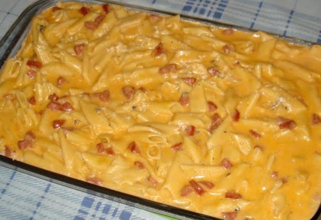 Macarrão de panela de pressão com queijo