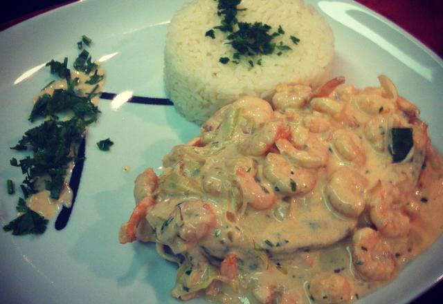 Molho de camarão com filé de robalo