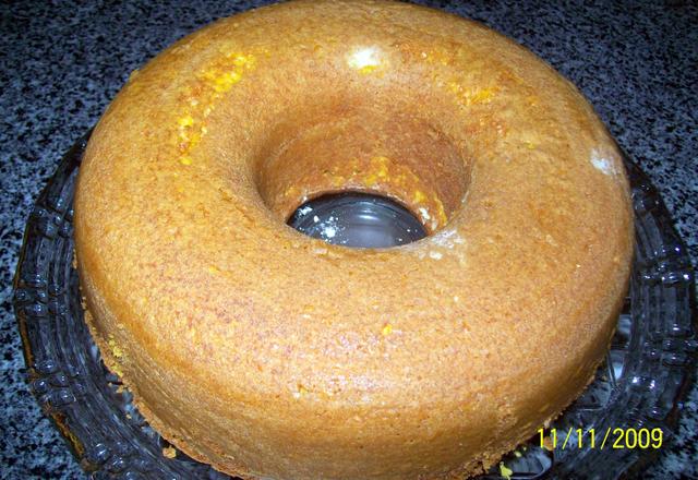 Bolo de cenoura com suco de laranja