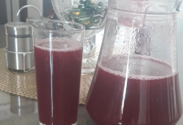 Suco de uva concentrado caseiro